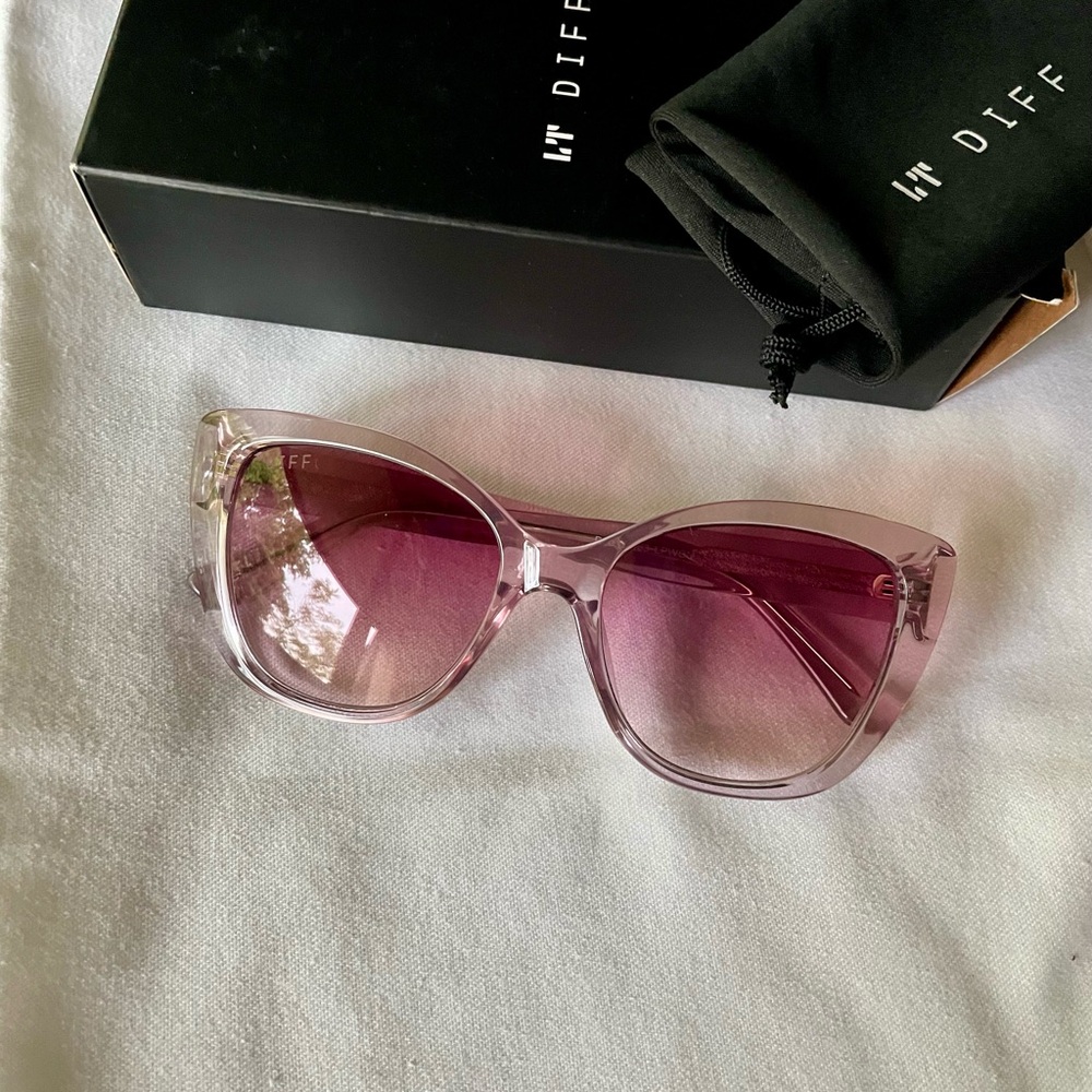 Diff Eyewear Rae Cat-Eye Sunglasses